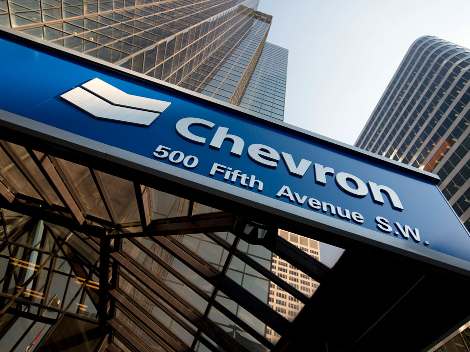 Chevron targets $6-8 bln in free cash flow growth next year, CEO says